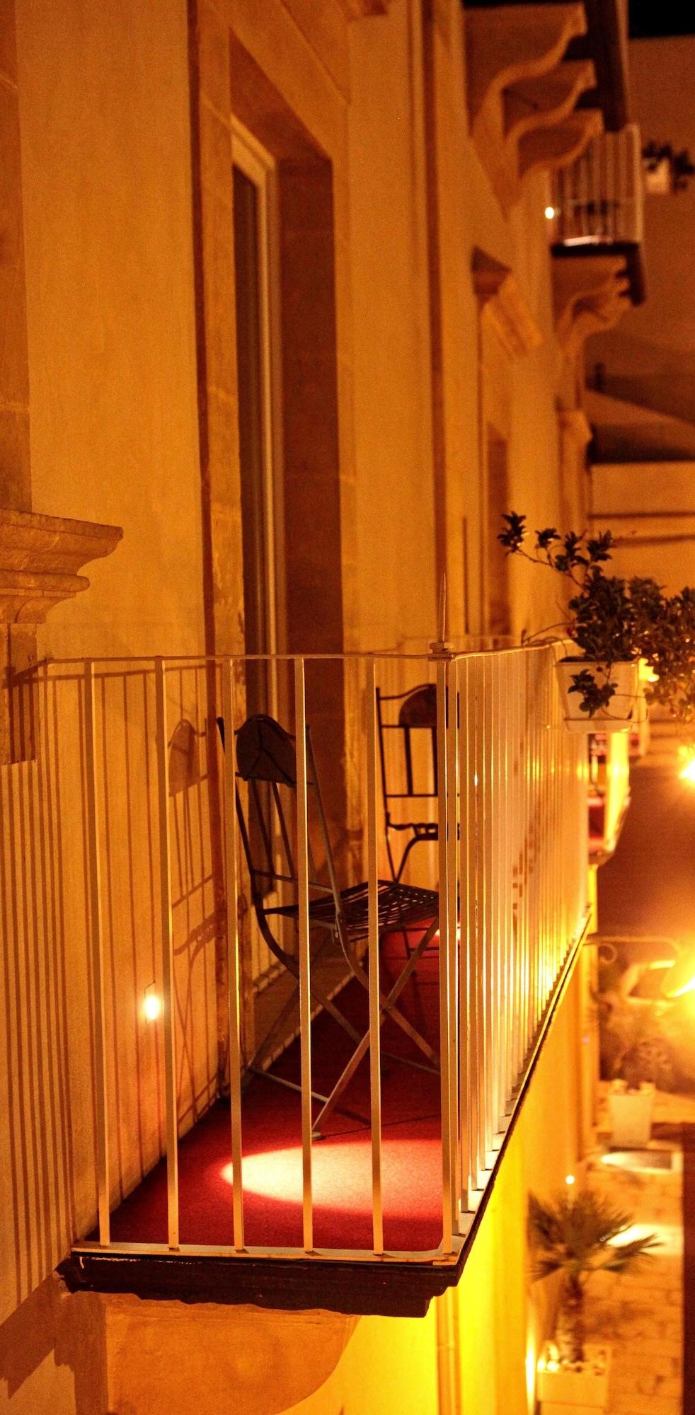 Hotel La Dimora Di Piazza Carmine Ragusa Exterior foto