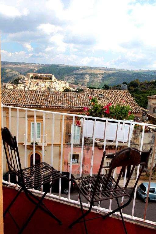 Hotel La Dimora Di Piazza Carmine Ragusa Cameră foto